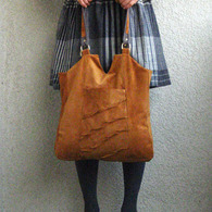 Enid_carryall_front_standing_2_listing